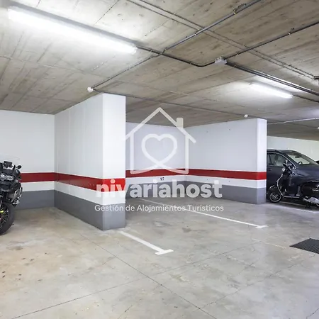 The Mint Cruz, By Nivariahost Santa Cruz de Tenerife