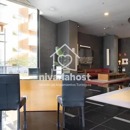 The Mint Cruz, By Nivariahost * Santa Cruz de Tenerife