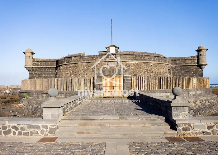 The Mint Cruz, By Nivariahost Santa Cruz de Tenerife