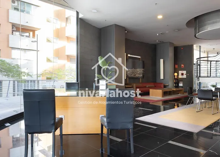 The Mint Cruz, By Nivariahost * Santa Cruz de Tenerife