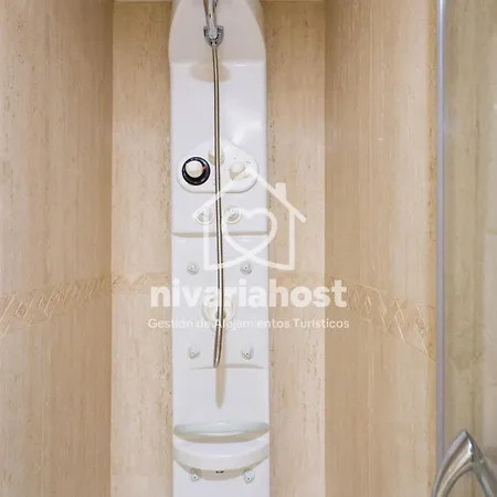 The Mint Cruz, By Nivariahost * Santa-Cruz de Ténérife