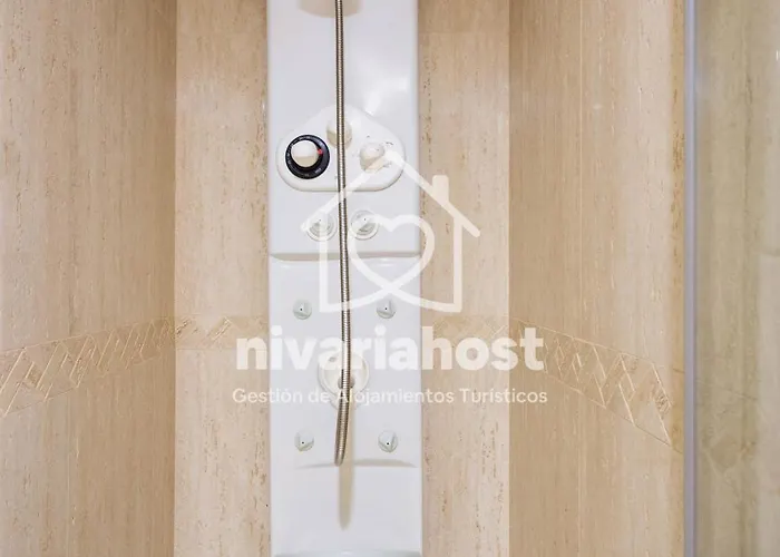 The Mint Cruz, By Nivariahost * סנטה קרוז דה טנריף