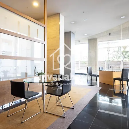 The Mint Cruz, By Nivariahost * 산타크루스데 테네리페